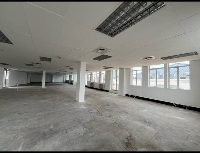 275M² OFFICE TO LET IN ILLOVO